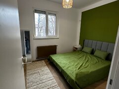 Vatra Luminoasa, Spital Monza